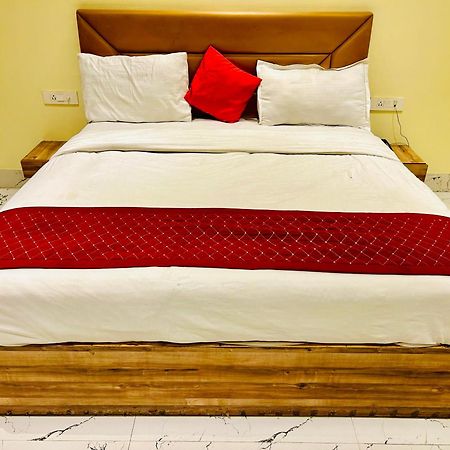 Hotel Royal Paradise By Kdson New Delhi Luaran gambar